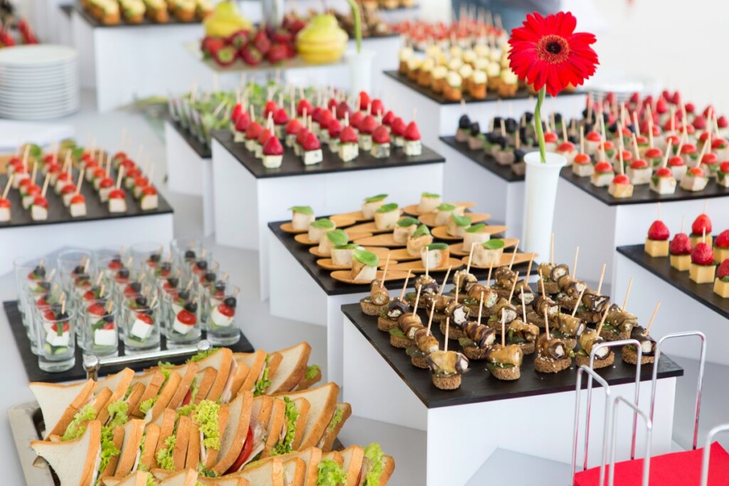 קייטרינג בכפר סבא - מה באמת חשוב לדעת לפני שמזמינים? 2 - מארק אלדרוב - שף פרטי 1 - מארק אלדרוב - שף פרטי