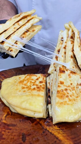 חצ'פורי במחבת מתכון | חצ'פורי מגרולי | מתכון קל 5 מרכיבים 2 - מארק אלדרוב - שף פרטי חצ'פורי מגרולי